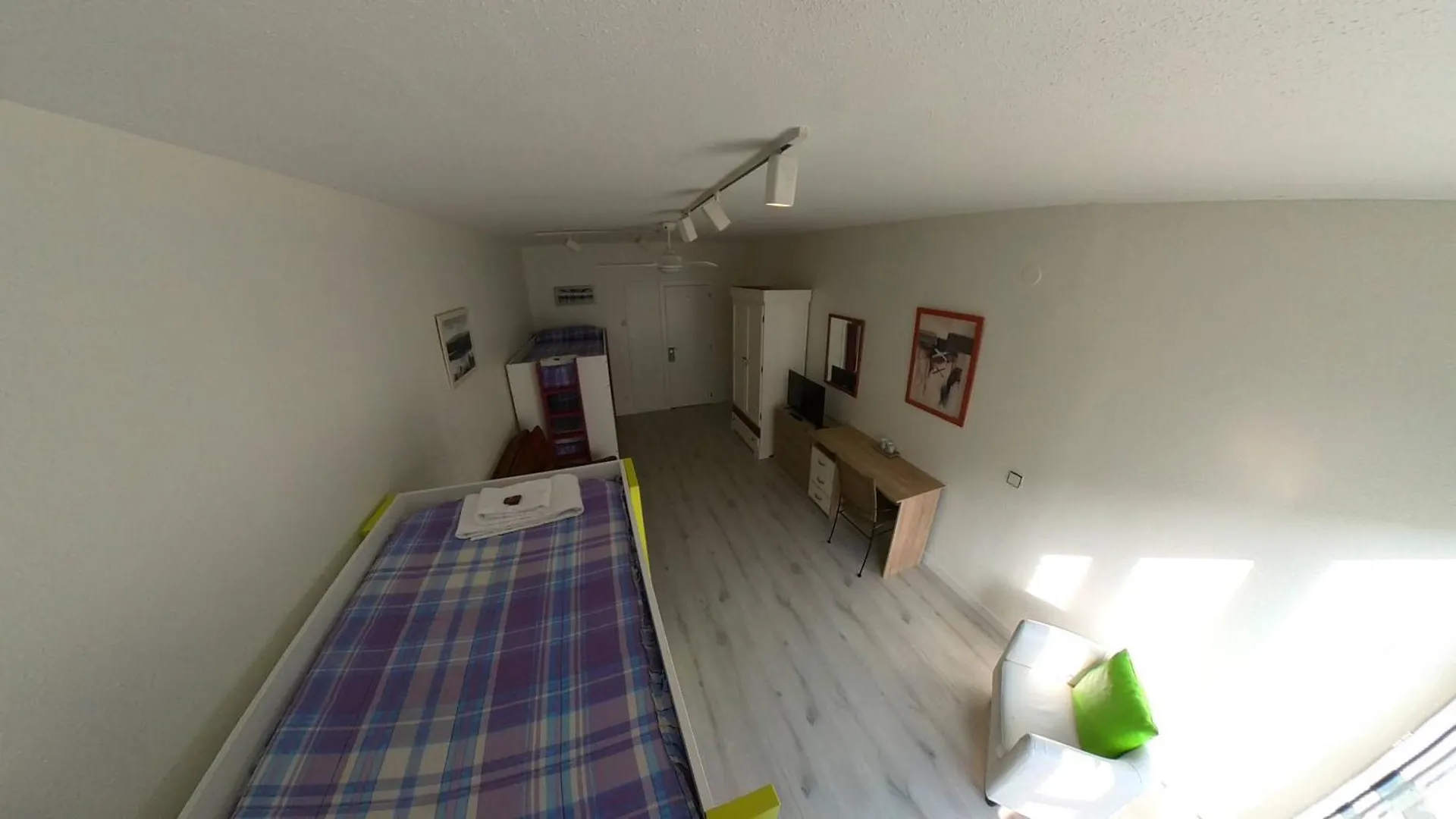 Pension Pamplonabeds 2*, Pamplona Spain